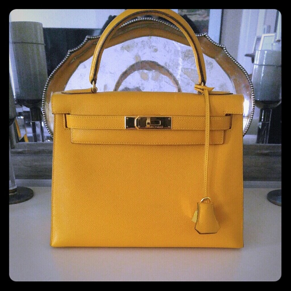 Hermes Handbags - 🔗SOLD🔗Hermès Kelly Bag- Jaune Courchevel, GHW